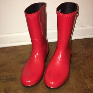 Ugg rain boots